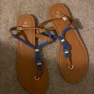 Women’s sandals